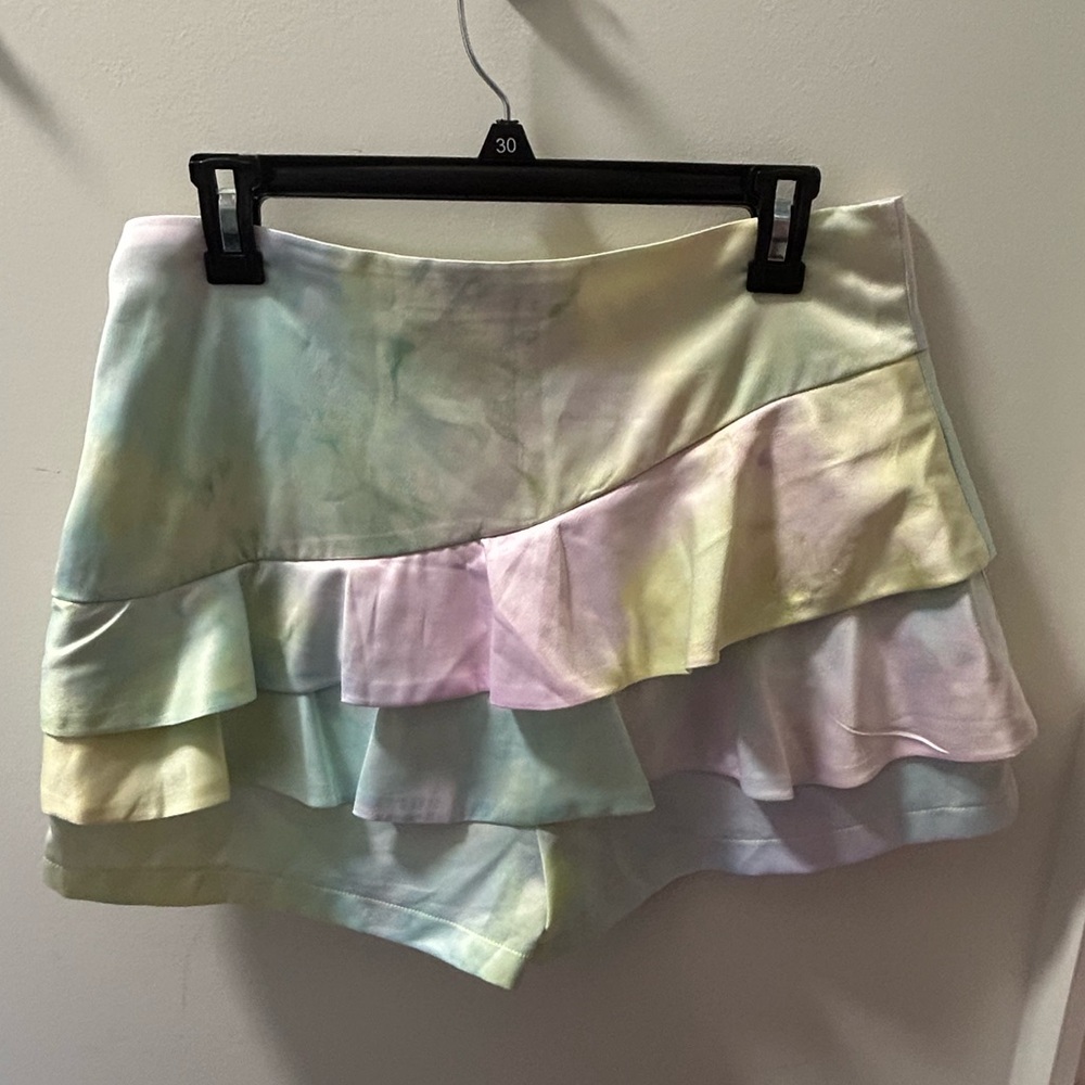 DO+BE Pastel Ruffle Shorts - Picture 2 of 3